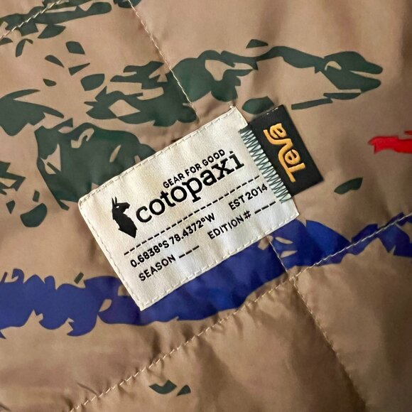 Cotopaxi x Teva Teca Cálido Reversible Jacket – Color-block Insulated Hooded - Picture 2 of 11